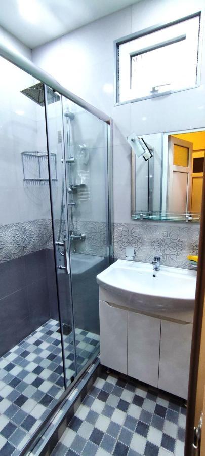 G&L Apartments Tbilisi Eksteriør bilde