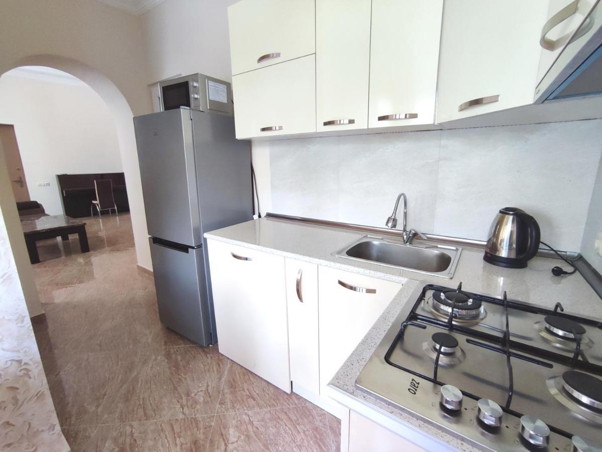 G&L Apartments Tbilisi Eksteriør bilde