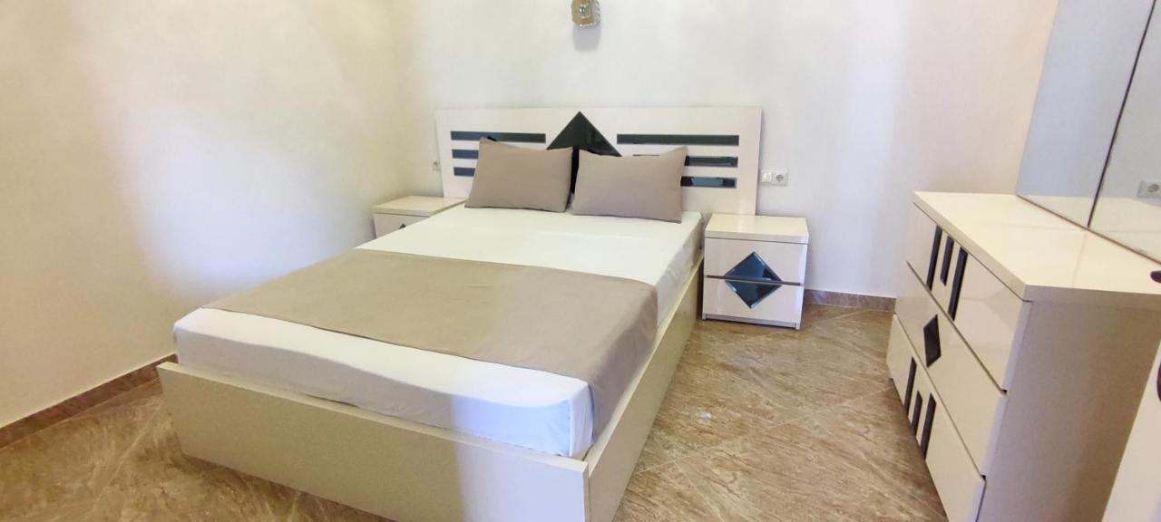 G&L Apartments Tbilisi Eksteriør bilde